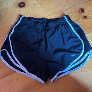 Black Nike shorts